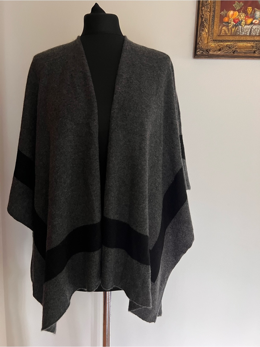 White + Warren 100% Cashmere Cardigan Grey/black Poncho